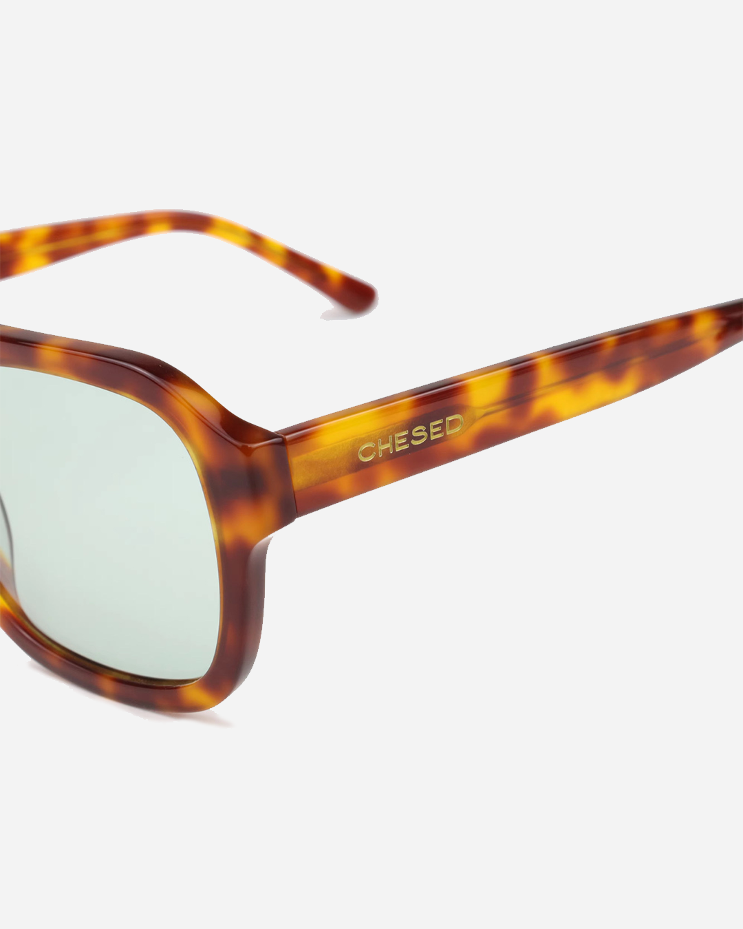 Lus Glasses
